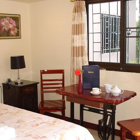 Home Stay Stc Bed And Breakfast Udon Thani Exterior photo