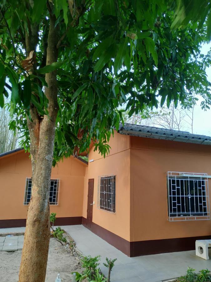 Home Stay Stc Bed And Breakfast Udon Thani Exterior photo