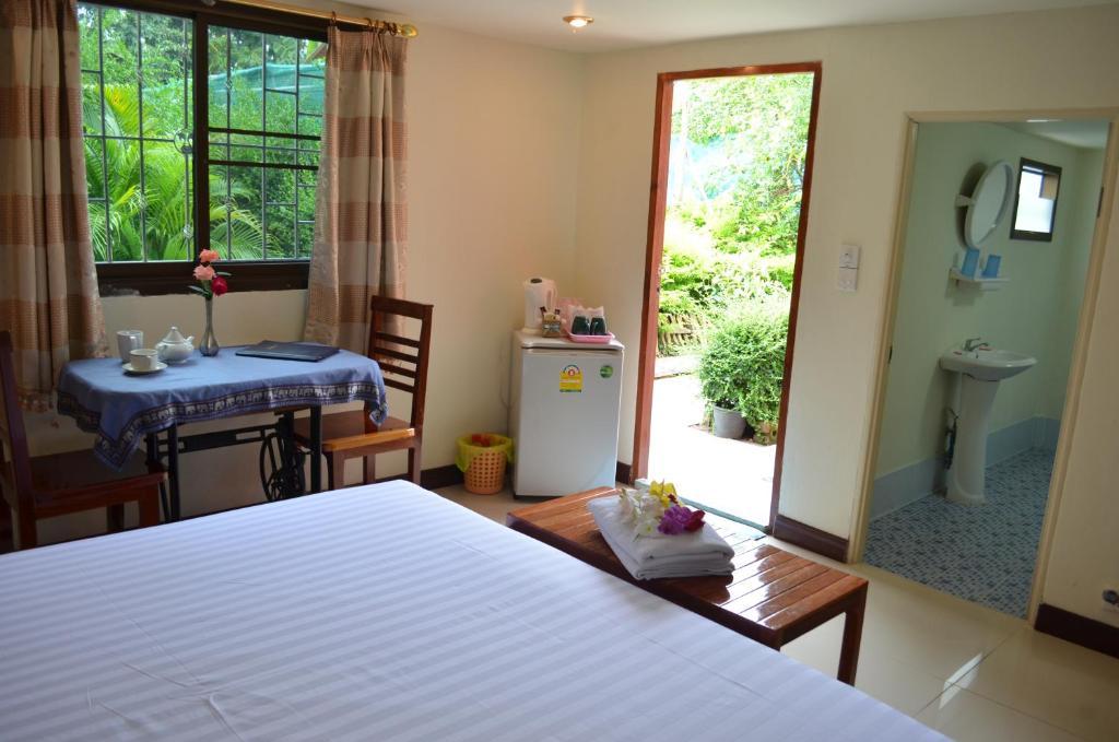 Home Stay Stc Bed And Breakfast Udon Thani Room photo